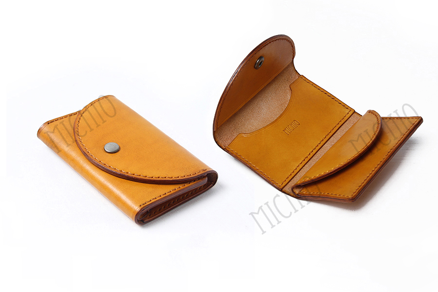 Patina leather card case