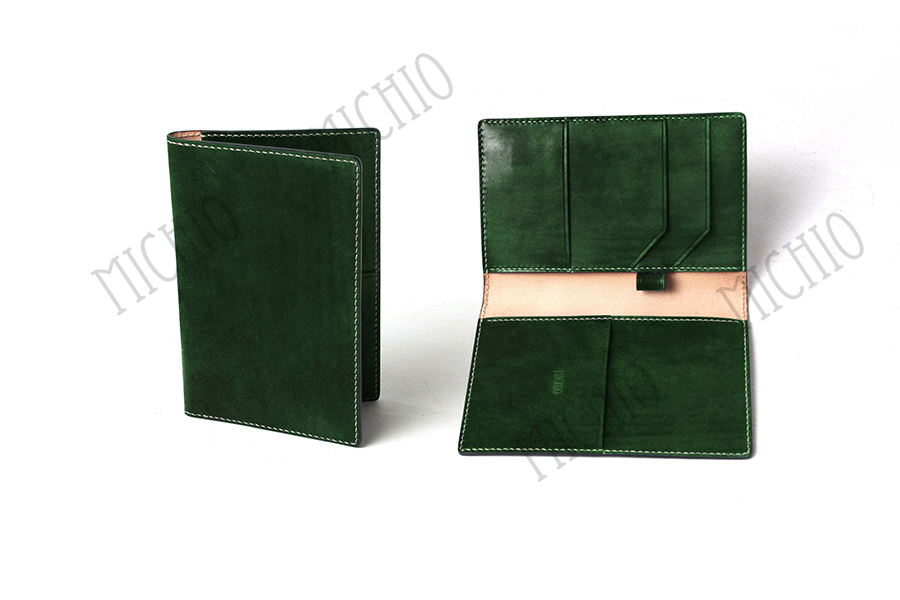 Patina leather passport holder for men 1