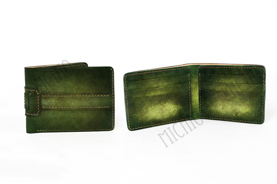Patina leather purse for men
