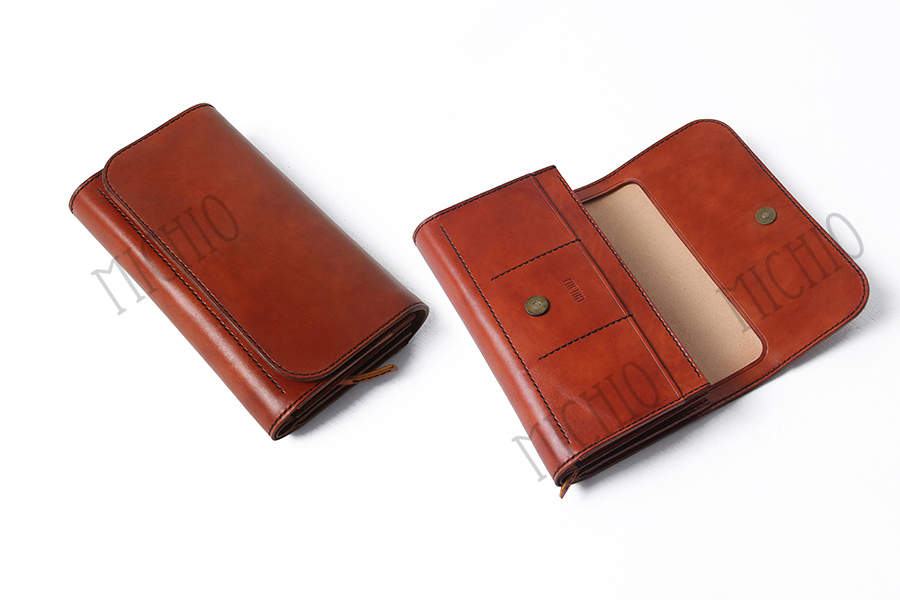 Patina leather wallet